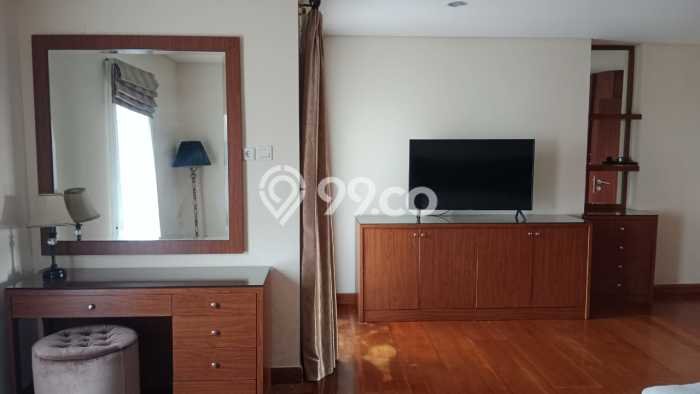 Apartemen Sewa 4 Kamar Hemat Siap Huni di Jakarta Selatan, Luas 212m2 Apartemen Sewa 4 Kamar Hemat Siap Huni di Jakarta Selatan, Luas 212m2