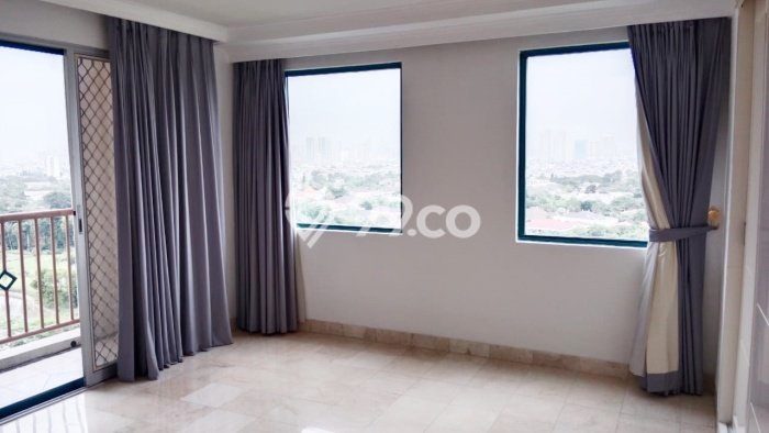 Hunian Strategis 194m2 di Pondok Indah Jakarta Selatan 3 Bedroom Hunian Strategis 194m2 di Pondok Indah Jakarta Selatan 3 Bedroom