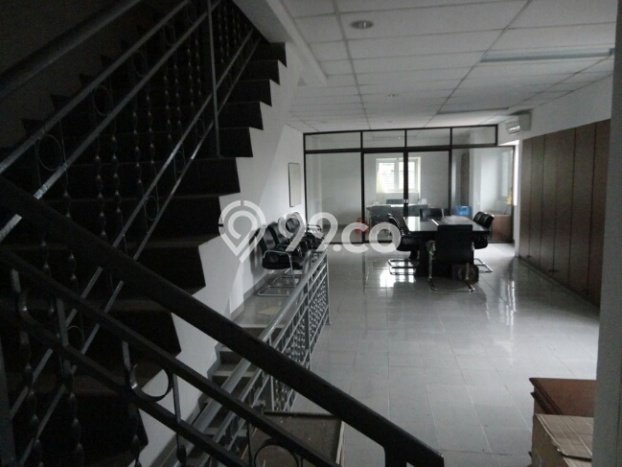 Ruko Usaha Dijual di Kebayoran Lama Jakarta Selatan LT 90m2 & LB 360m2 Ruko Usaha Dijual di Kebayoran Lama Jakarta Selatan LT 90m2 & LB 360m2