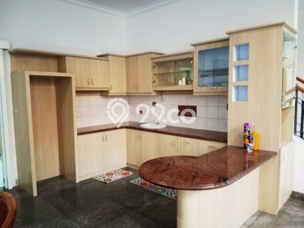Disewakan Rumah Harga Terjangkau di BSD Giri Loka Tangerang Punya 4 KT Disewakan Rumah Harga Terjangkau di BSD Giri Loka Tangerang Punya 4 KT