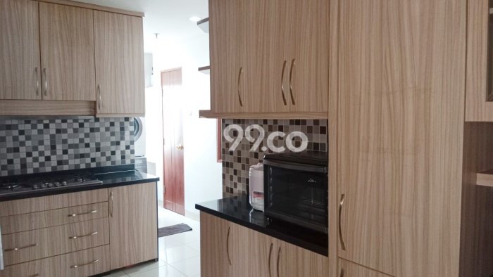 Apartemen Sewa 4 Kamar Hemat Siap Huni di Jakarta Selatan, Luas 212m2 Apartemen Sewa 4 Kamar Hemat Siap Huni di Jakarta Selatan, Luas 212m2
