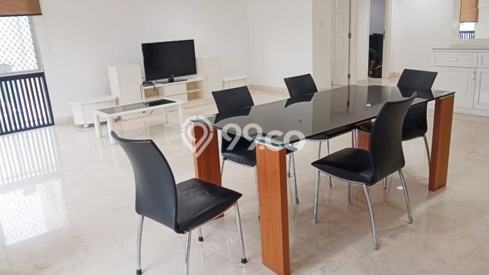 Hunian Strategis 194m2 di Pondok Indah Jakarta Selatan 3 Bedroom Hunian Strategis 194m2 di Pondok Indah Jakarta Selatan 3 Bedroom