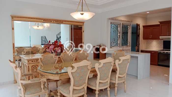 Rumah Mewah LB 400m2 Siap Huni Desain Elegan di Pondok Indah, Jakarta Selatan Rumah Mewah LB 400m2 Siap Huni Desain Elegan di Pondok Indah, Jakarta Selatan