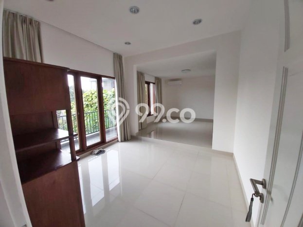 Rumah Bagus Siap Huni Di Cilandak Luas 500m2 Lokasi Strategis Rumah Bagus Siap Huni Di Cilandak Luas 500m2 Lokasi Strategis