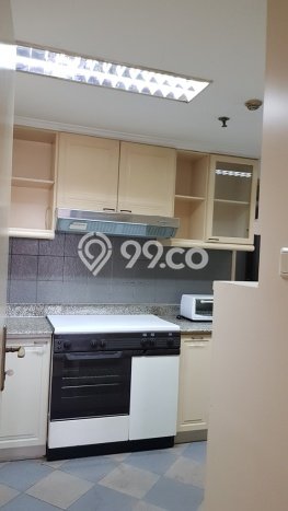 Apartemen Disewakan 3 Kamar Hemat Siap Huni di Jakarta Selatan, Luas 178m2 Apartemen Disewakan 3 Kamar Hemat Siap Huni di Jakarta Selatan, Luas 178m2