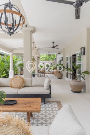 Rumah Mewah LB 600m2 Siap Huni Desain Elegan di canggu, Badung Rumah Mewah LB 600m2 Siap Huni Desain Elegan di canggu, Badung