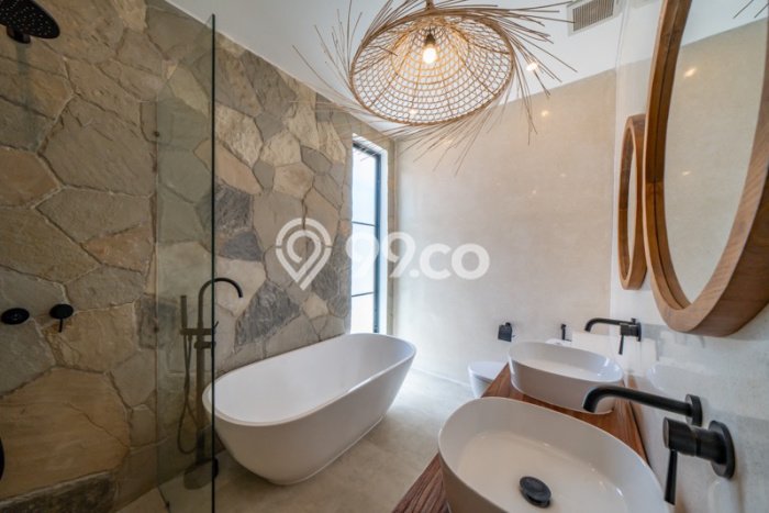 For Sale! Luxury House LT 267m2 Desain Elegan di Umalas For Sale! Luxury House LT 267m2 Desain Elegan di Umalas