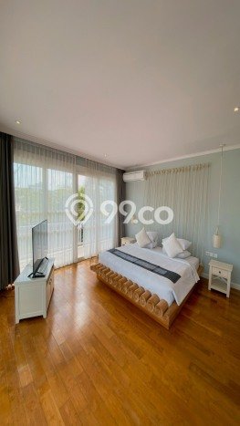 Dijual Rumah Luas Elegan Dengan View Eksklusif di Canggu, Badung Dijual Rumah Luas Elegan Dengan View Eksklusif di Canggu, Badung