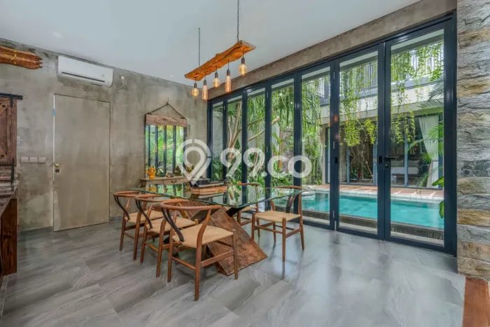 Peluang Investasi! Vila Kawasan , Dimensi 325m2m², Lokasi Strategis dengan potensi tinggi Peluang Investasi! Vila Kawasan , Dimensi 325m2m², Lokasi Strategis dengan potensi tinggi