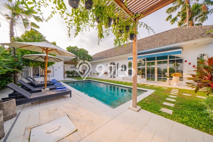 Sewa Rumah Harga Terjangkau di Seminyak Badung dengan 2 KT Sewa Rumah Harga Terjangkau di Seminyak Badung dengan 2 KT
