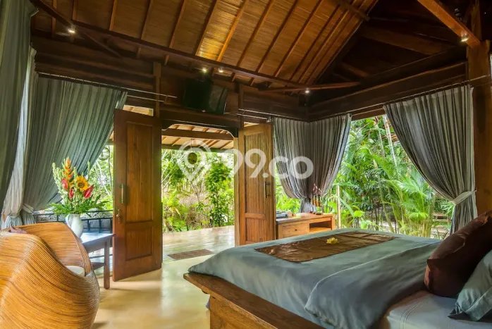 Vila Kawasan , Luas 2200m2m², Dekat Mudah Pusat Kota Vila Kawasan , Luas 2200m2m², Dekat Mudah Pusat Kota