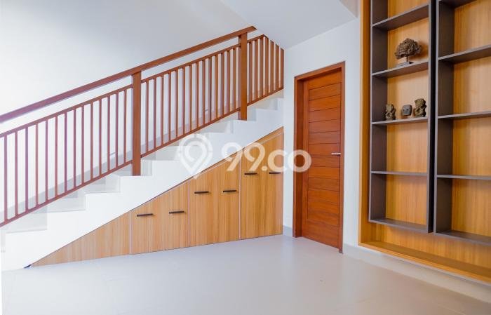 BISNIS POTENSIAL! Vila di , Luas 175m2m², Prospek Bagus BISNIS POTENSIAL! Vila di , Luas 175m2m², Prospek Bagus