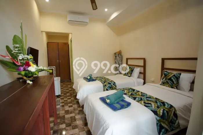 HARGA MENARIK! Vila Kawasan , Luas 300m2m², Kawasan Tenang dan nyaman HARGA MENARIK! Vila Kawasan , Luas 300m2m², Kawasan Tenang dan nyaman
