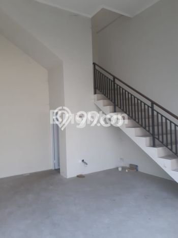 Gudang Strategis Kawasan Cikupa, Luas 312m2m², Area Komersial Gudang Strategis Kawasan Cikupa, Luas 312m2m², Area Komersial