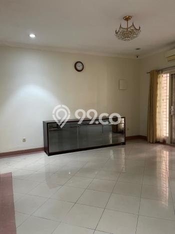 Rumah Elit Modern Tanpa Renovasi di Pantai Indah Kapuk Jakarta Utara Rumah Elit Modern Tanpa Renovasi di Pantai Indah Kapuk Jakarta Utara