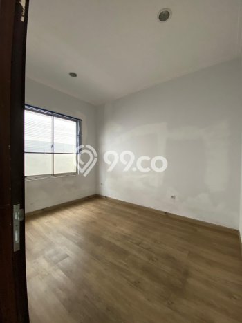 Disewakan! Rumah 4 Kamar Tidur &
3 Kamar Mandi di Pantai Indah Kapuk, Jakarta Utara Disewakan! Rumah 4 Kamar Tidur &
3 Kamar Mandi di Pantai Indah Kapuk, Jakarta Utara