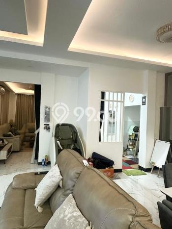 Rumah Mewah Siap Huni LT 137m2 di Cakung, Jakarta Timur Rumah Mewah Siap Huni LT 137m2 di Cakung, Jakarta Timur
