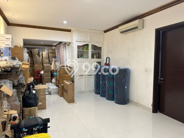 Siap Huni Hunian Elit 5 Kamar di Cakung Dekat ke Mana Pun Siap Huni Hunian Elit 5 Kamar di Cakung Dekat ke Mana Pun