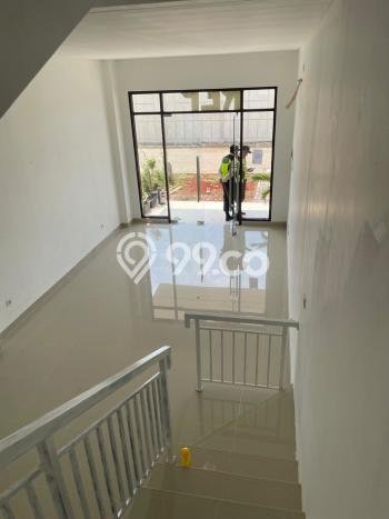 Ruko Dijual di Cakung Jakarta Timur dengan Luas Bangunan 96m2 Ruko Dijual di Cakung Jakarta Timur dengan Luas Bangunan 96m2