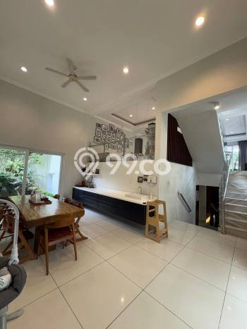 Rumah Elit Modern Siap Huni di BSD City Tangerang Rumah Elit Modern Siap Huni di BSD City Tangerang