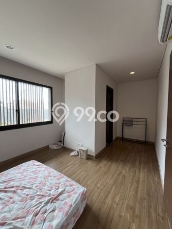Disewakan Rumah Murah di BSD City Tangerang dengan 4 KT Disewakan Rumah Murah di BSD City Tangerang dengan 4 KT