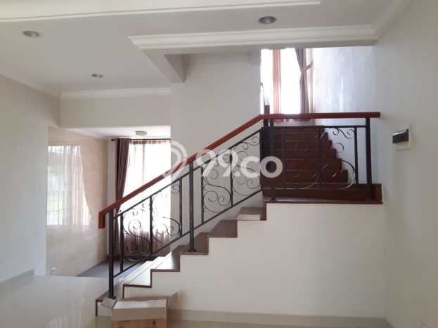 Dijual Rumah Mewah Elegan Dengan View Cantik di BSD Green Wich, Tangerang Dijual Rumah Mewah Elegan Dengan View Cantik di BSD Green Wich, Tangerang