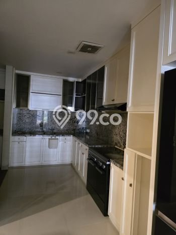 Rumah Mewah LB 219m2 Siap Pakai Desain Elegan di Summarecon Serpong, Tangerang Rumah Mewah LB 219m2 Siap Pakai Desain Elegan di Summarecon Serpong, Tangerang