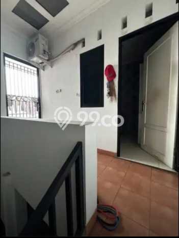 Rumah Strategis Minimalis Lb 124m2 di Serpong, Tangerang Selatan Rumah Strategis Minimalis Lb 124m2 di Serpong, Tangerang Selatan