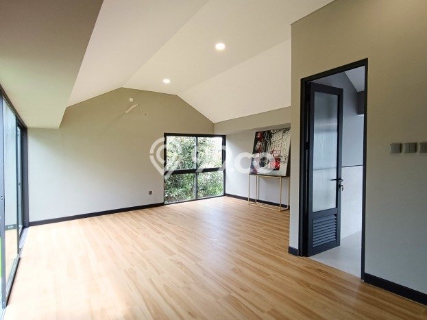 Rumah Elit Modern Siap Huni di BSD Tangerang Rumah Elit Modern Siap Huni di BSD Tangerang