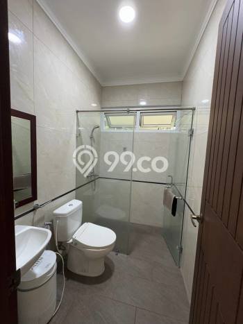 Rumah Elit Modern Siap Huni di BSD City Tangerang Rumah Elit Modern Siap Huni di BSD City Tangerang