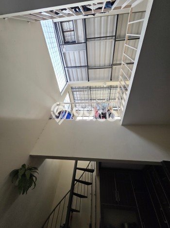 Hunian Mewah LB 200m2 Siap Pakai Desain Elegan di BSD Foresta, Tangerang Hunian Mewah LB 200m2 Siap Pakai Desain Elegan di BSD Foresta, Tangerang