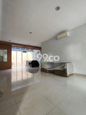 Jual Rumah Luas Elegan Dengan View Eksklusif di BSD City, Tangerang Jual Rumah Luas Elegan Dengan View Eksklusif di BSD City, Tangerang