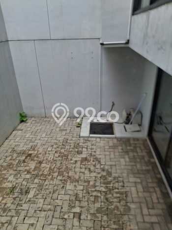 Rumah Elit Modern Tanpa Renovasi di BSD Green Wich Tangerang Rumah Elit Modern Tanpa Renovasi di BSD Green Wich Tangerang