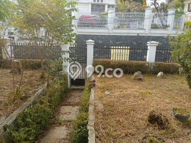 Ready to Use! Premium House LT 615m2 Desain Elegan di Geger Kalong Ready to Use! Premium House LT 615m2 Desain Elegan di Geger Kalong