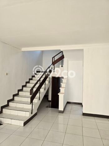 HUNIAN IMPIAN! Rumah area Bandung Kota, 3 KM, Bebas Banjir, Luas 120m² Bangunan 160m² HUNIAN IMPIAN! Rumah area Bandung Kota, 3 KM, Bebas Banjir, Luas 120m² Bangunan 160m²