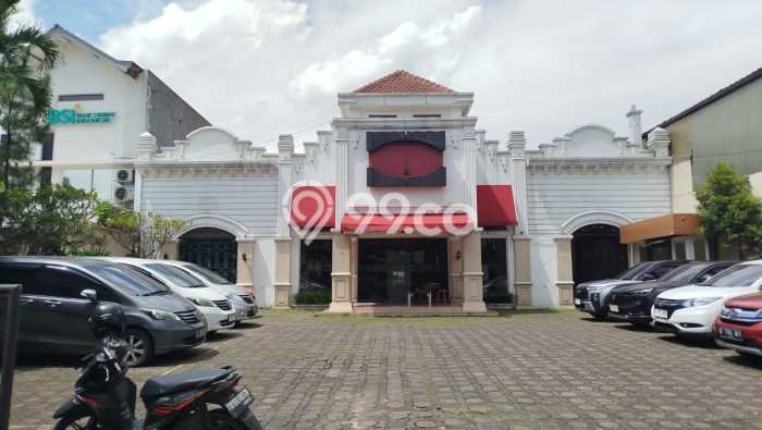 Disewakan Rumah Strategis di Riau LT 1000m2 / LB 700m2 Kondisi Bagus Disewakan Rumah Strategis di Riau LT 1000m2 / LB 700m2 Kondisi Bagus