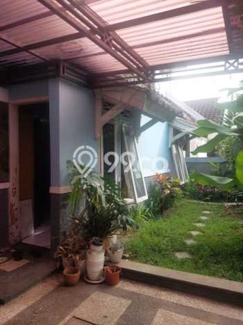 Jual Rumah Bagus Siap Huni LB 100m2 di Arcamanik, Bandung Jual Rumah Bagus Siap Huni LB 100m2 di Arcamanik, Bandung