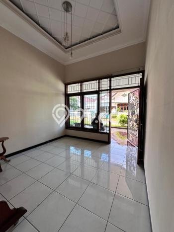 Disewakan Rumah Harga Terjangkau di Semeru Semarang dengan 4 KT Disewakan Rumah Harga Terjangkau di Semeru Semarang dengan 4 KT