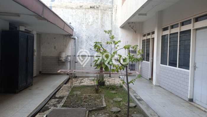 Disewakan segera rumah minimalis strategis 6 Kamar di Semarang Tengah, Semarang Disewakan segera rumah minimalis strategis 6 Kamar di Semarang Tengah, Semarang