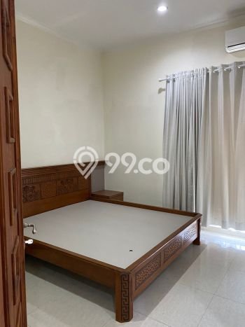 Lokasi strategis! Rumah siap huni disewakan di Tembalang LB 210m2 Lokasi strategis! Rumah siap huni disewakan di Tembalang LB 210m2