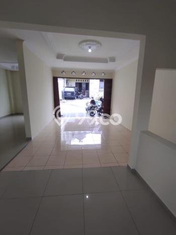 Rumah Modern 4 Kamar LT 85m2 di Manyaran Rumah Modern 4 Kamar LT 85m2 di Manyaran