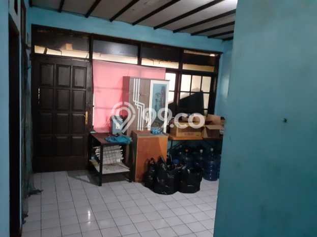 Ruko Dijual di Bandung LT 176m2 & LB 226m2 Lokasi Terbaik! Ruko Dijual di Bandung LT 176m2 & LB 226m2 Lokasi Terbaik!