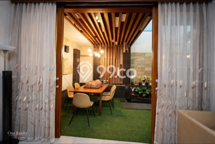Dijual Rumah Luas Elegan Dengan View Cantik di Buah Batu, Bandung Dijual Rumah Luas Elegan Dengan View Cantik di Buah Batu, Bandung