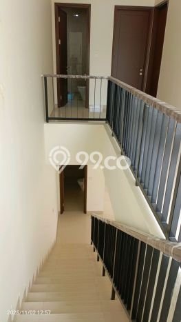 LOKASI STRATEGIS! Rumah kawasan , Dekat Tol, 4 KT, LT 144m2m² Bangunan 159m2m² LOKASI STRATEGIS! Rumah kawasan , Dekat Tol, 4 KT, LT 144m2m² Bangunan 159m2m²