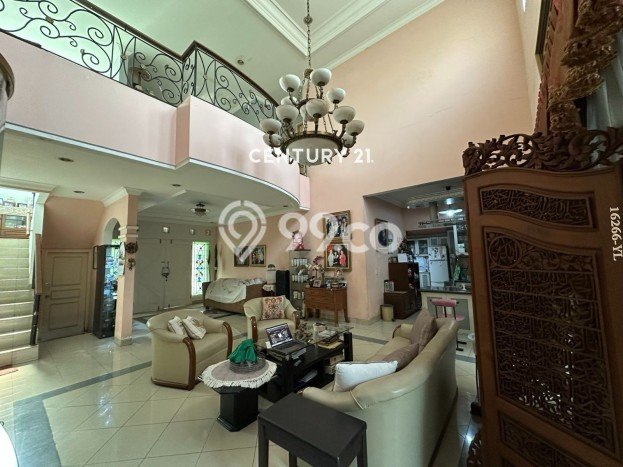 Hunian Mewah LB 250m2 Siap Huni Desain Elegan di BSD City, Tangerang Hunian Mewah LB 250m2 Siap Huni Desain Elegan di BSD City, Tangerang