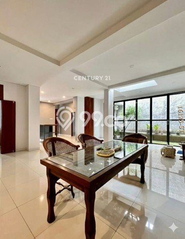 Ready to Use! Luxury House LT 187m2 Desain Modern di Lebak Bulus Ready to Use! Luxury House LT 187m2 Desain Modern di Lebak Bulus