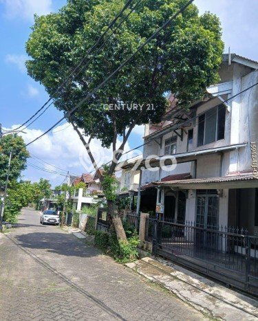 Jual Rumah Mewah Elegan Dengan View Eksklusif di Sektor 3 - Bintaro, Tangerang Selatan Jual Rumah Mewah Elegan Dengan View Eksklusif di Sektor 3 - Bintaro, Tangerang Selatan