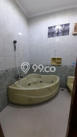 Disewakan! Rumah 6 Kamar Tidur &
3 Kamar Mandi di Geger Kalong, Bandung Disewakan! Rumah 6 Kamar Tidur &
3 Kamar Mandi di Geger Kalong, Bandung
