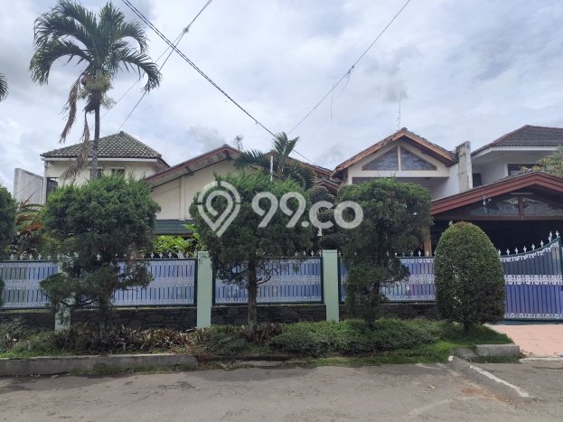 Hunian Mewah LB 800m2 Siap Pakai Desain Elegan di Tubagus Ismail, Bandung Hunian Mewah LB 800m2 Siap Pakai Desain Elegan di Tubagus Ismail, Bandung