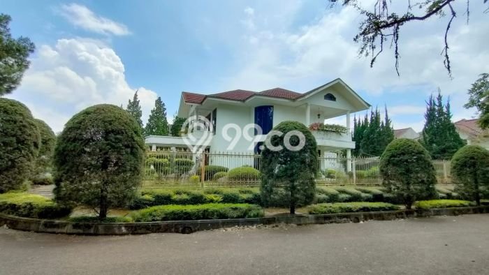 Jual Rumah Luas Megah Dengan View Eksklusif di Parongpong, Bandung Jual Rumah Luas Megah Dengan View Eksklusif di Parongpong, Bandung